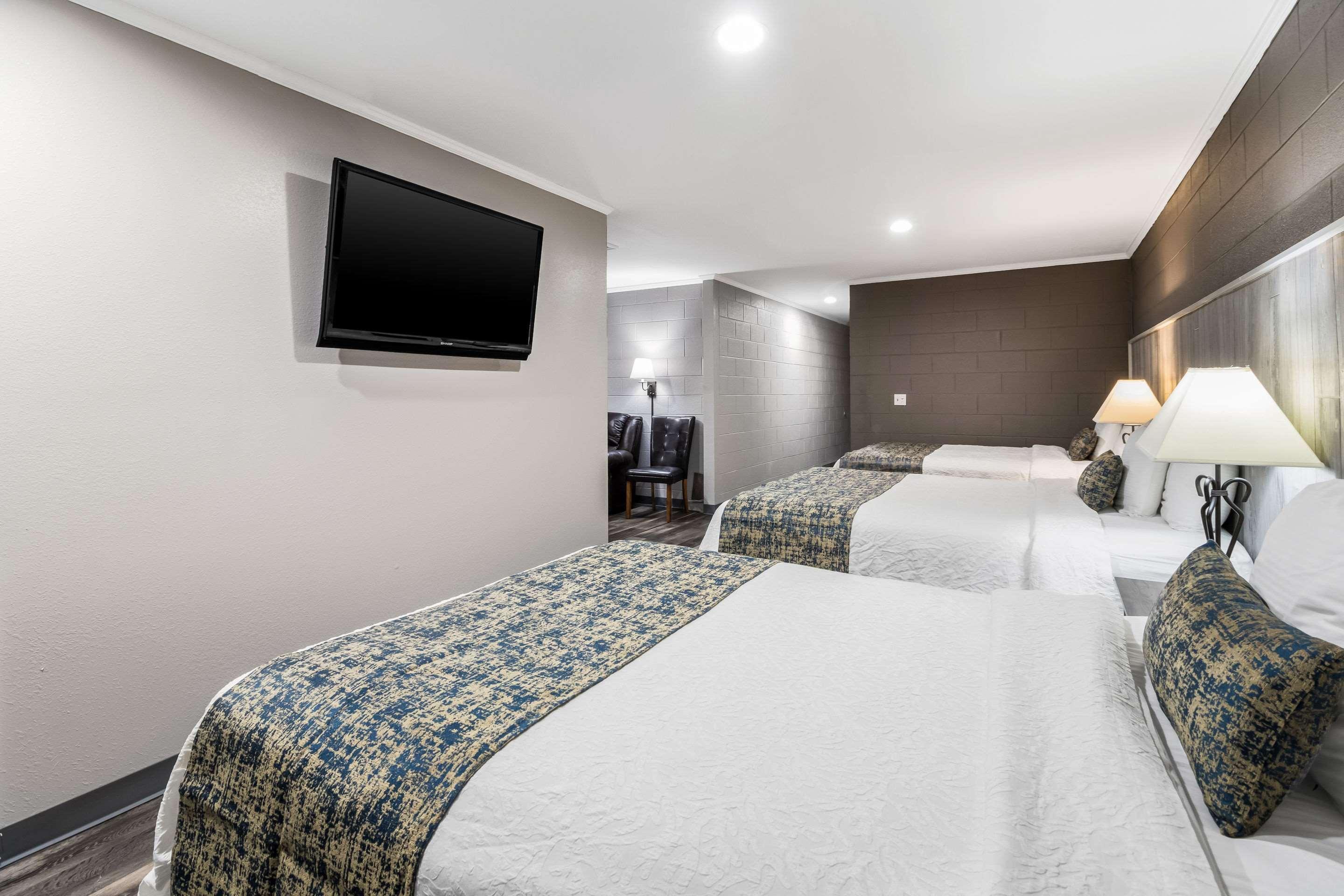 Rodeway Inn Cadiz Εξωτερικό φωτογραφία