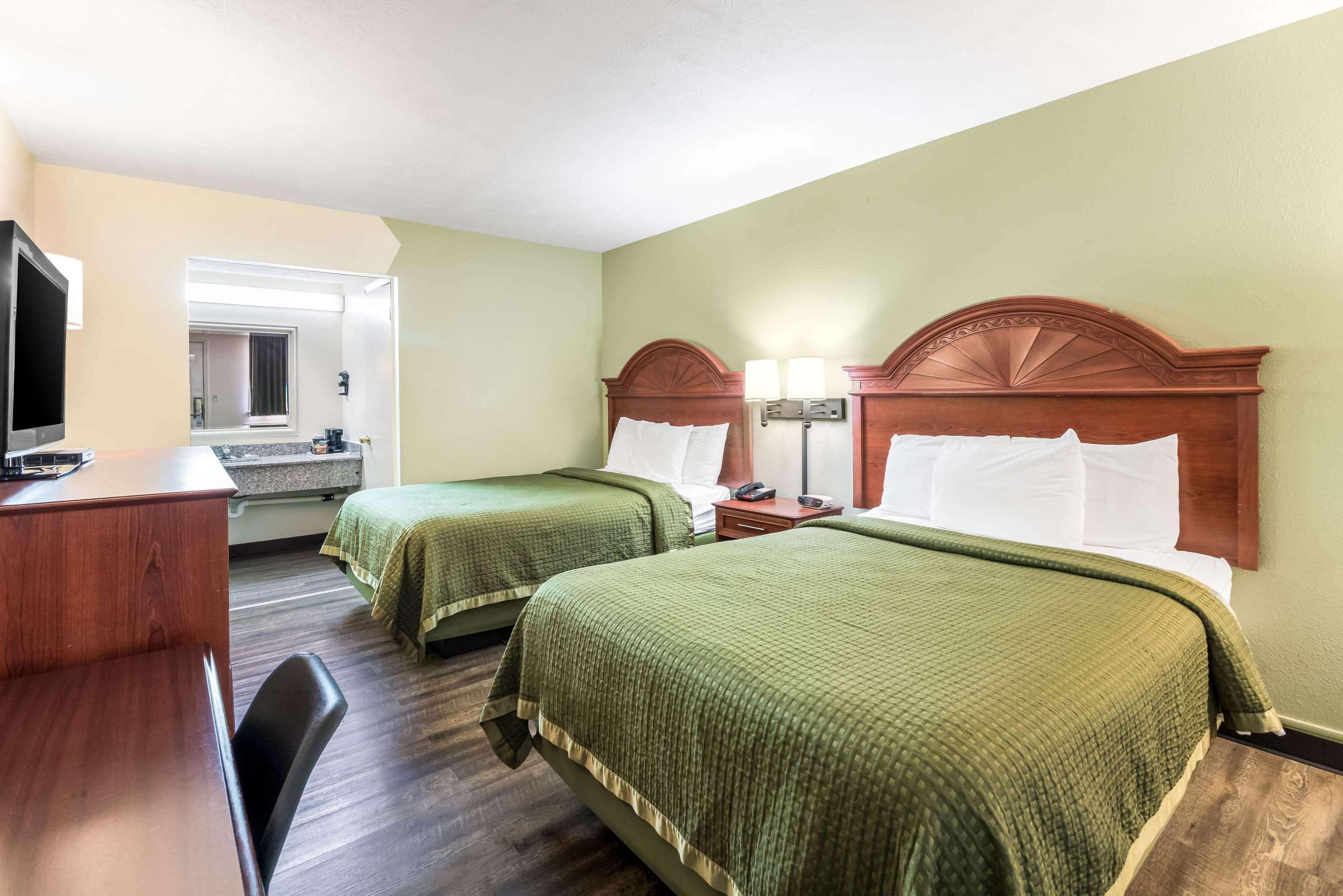 Rodeway Inn Cadiz Εξωτερικό φωτογραφία